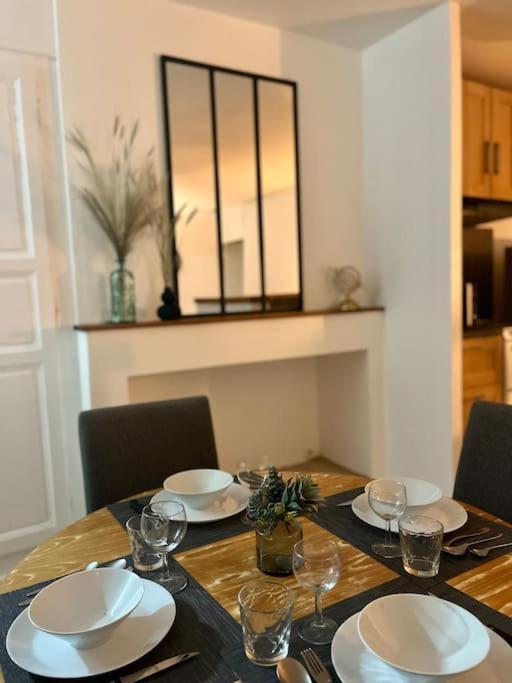 Appartement - Centre Ville Historique - Avec Vue Aurillac Eksteriør billede