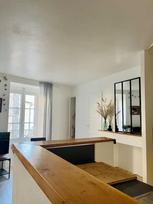 Appartement - Centre Ville Historique - Avec Vue Aurillac Eksteriør billede